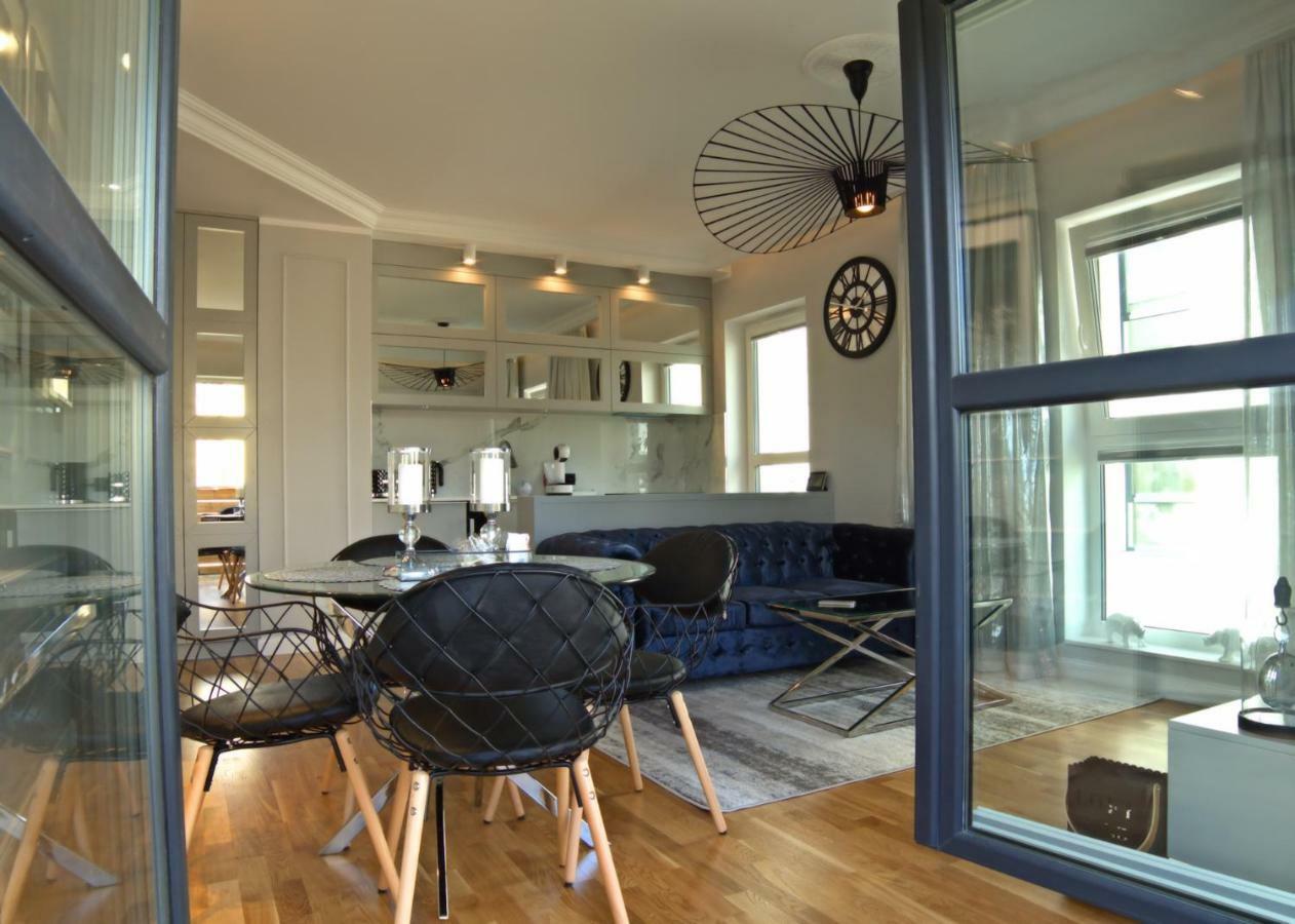 Apartment Blue Velvet Premium Ii